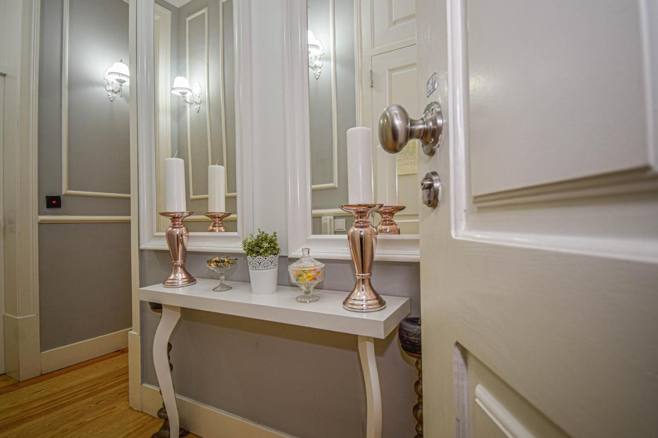B In B Downtown Bed & Breakfast Lisbon